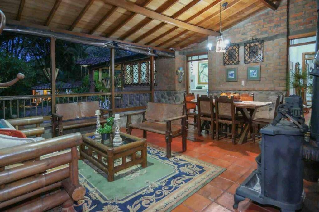Finca Punta De Piedra Salento, Quindioヴィラ エクステリア 写真