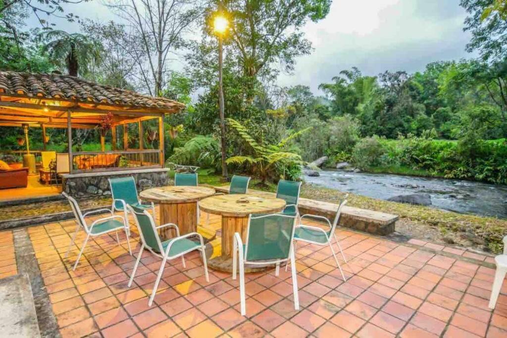 Finca Punta De Piedra Salento, Quindioヴィラ エクステリア 写真
