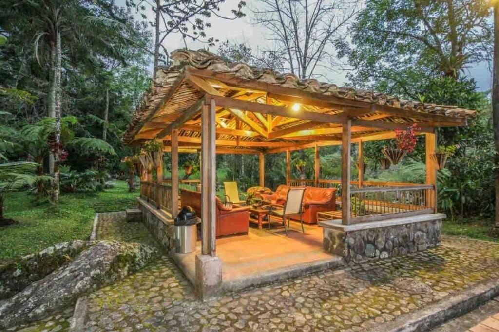 Finca Punta De Piedra Salento, Quindioヴィラ エクステリア 写真
