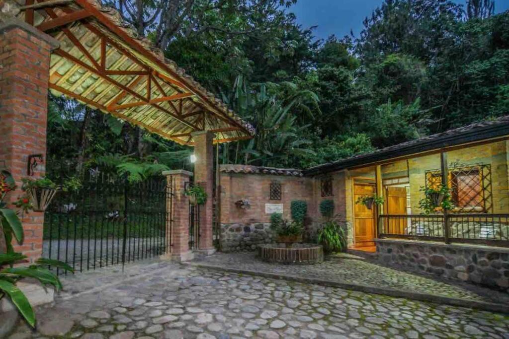 Finca Punta De Piedra Salento, Quindioヴィラ エクステリア 写真
